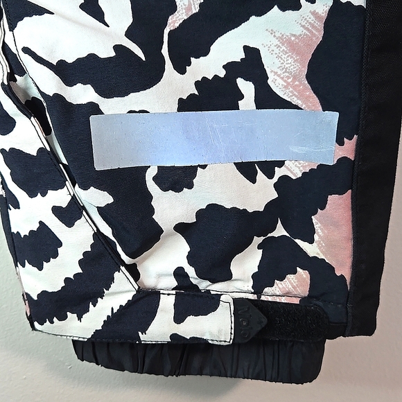 Molo Kids Pink/Black/Cream Animal Print Ski Pants, Size 122 EU (6-7 US) ~ VGUC - Picture 10 of 16